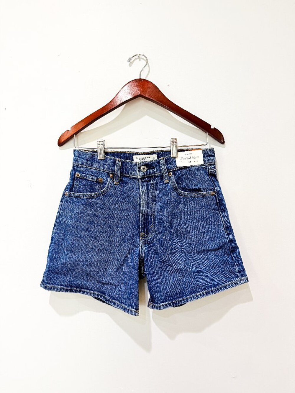 NWT Abercrombie & Fitch High Rise Dad Shorts Dark Wash Denim Size 26